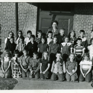 Coralville School Second Graders, May 1954