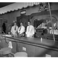 Bartenders, 1950s