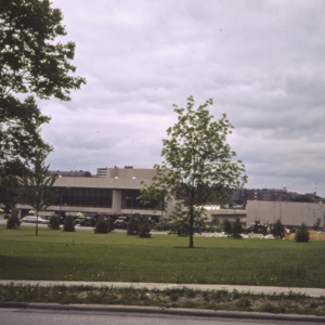 Hancher Auditorium, 1970-1976