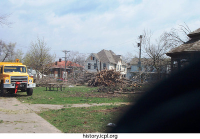 http://history.icpl.org/import/tornado_2006_cgp_urp_stormII_0030.jpg